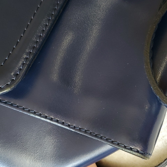 Vera Pelle Blue Crossbody Bag - Picture 11 of 11